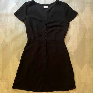 Aritzia. Wilfred Black Dress. Size 4.